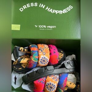 FARM Rio Brazil Scarf Prints Chunky Lug Shoes Puffy Sandals 7 8 9 11 New Box